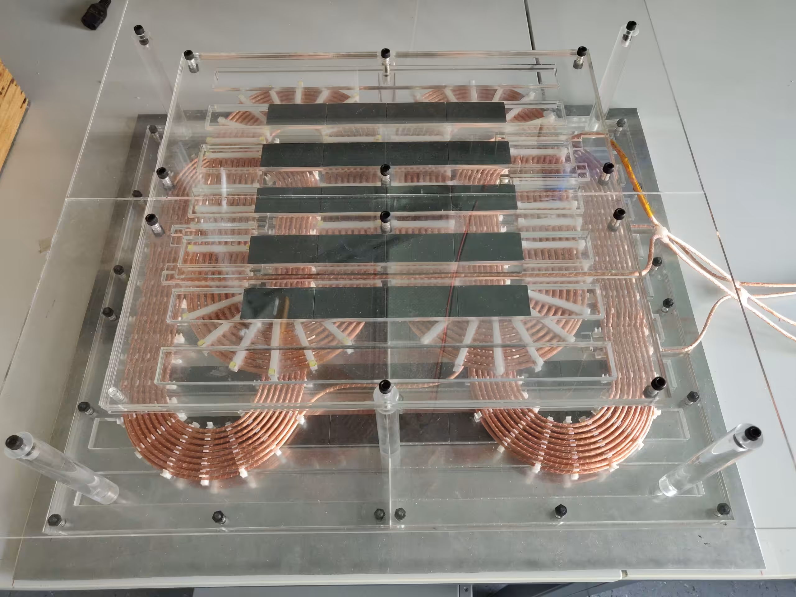 iBAT-lab-ost-wireless-coupler-3 Bidirectional wireless coupler of a WPT system with 4kW power